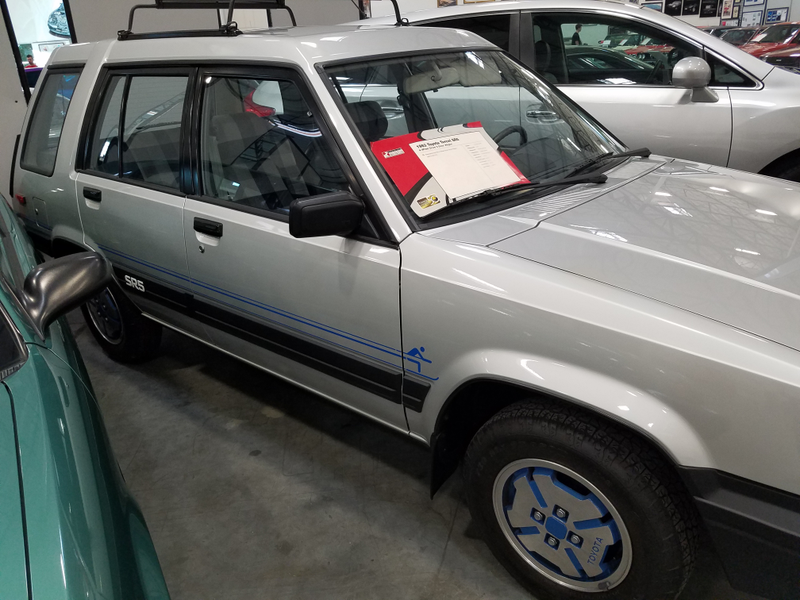 I love the graphics on this Tercel. We need more decals.